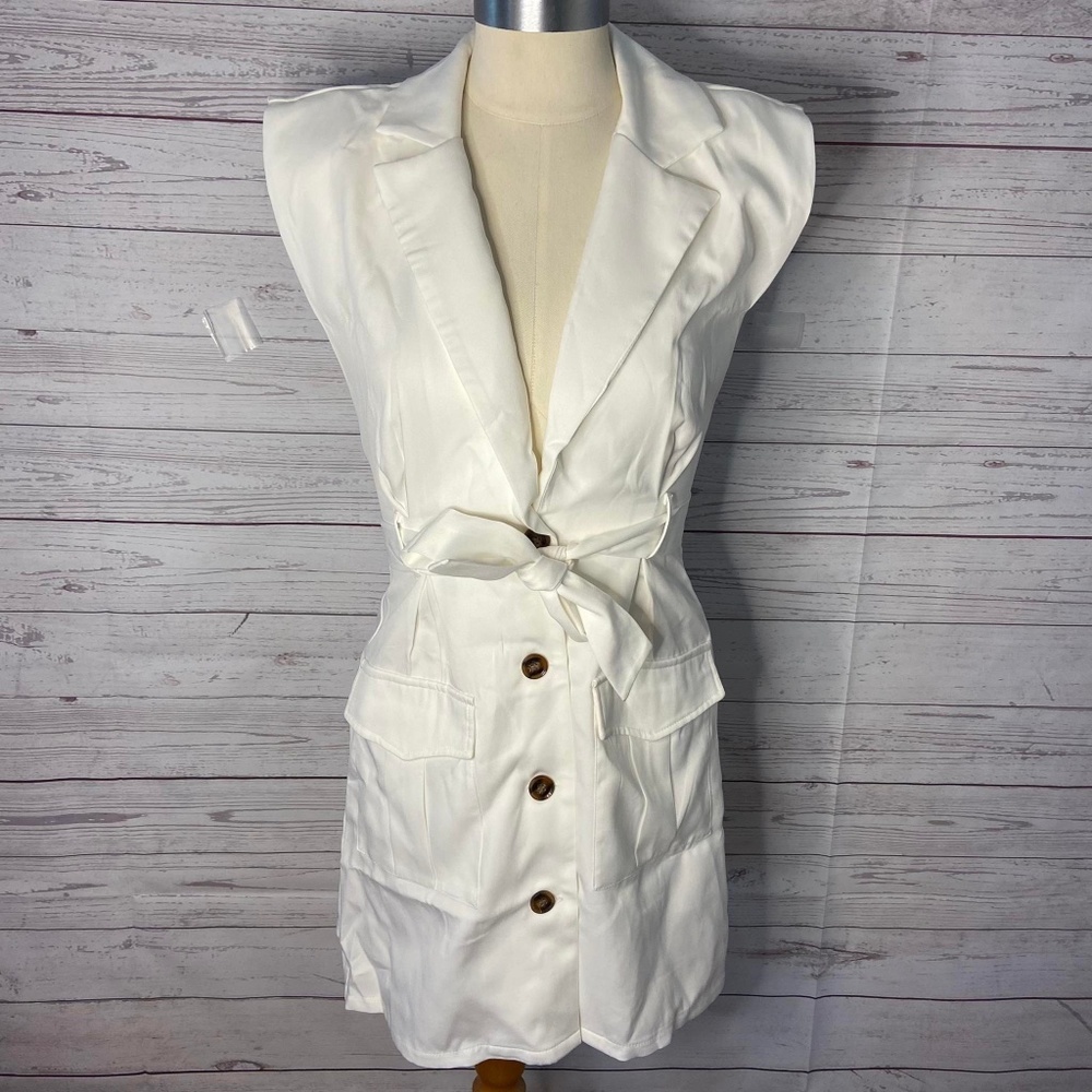 Pretty Little Thing White Shoulder Pad Tie Waist Blazer Dress, US Sz. 2